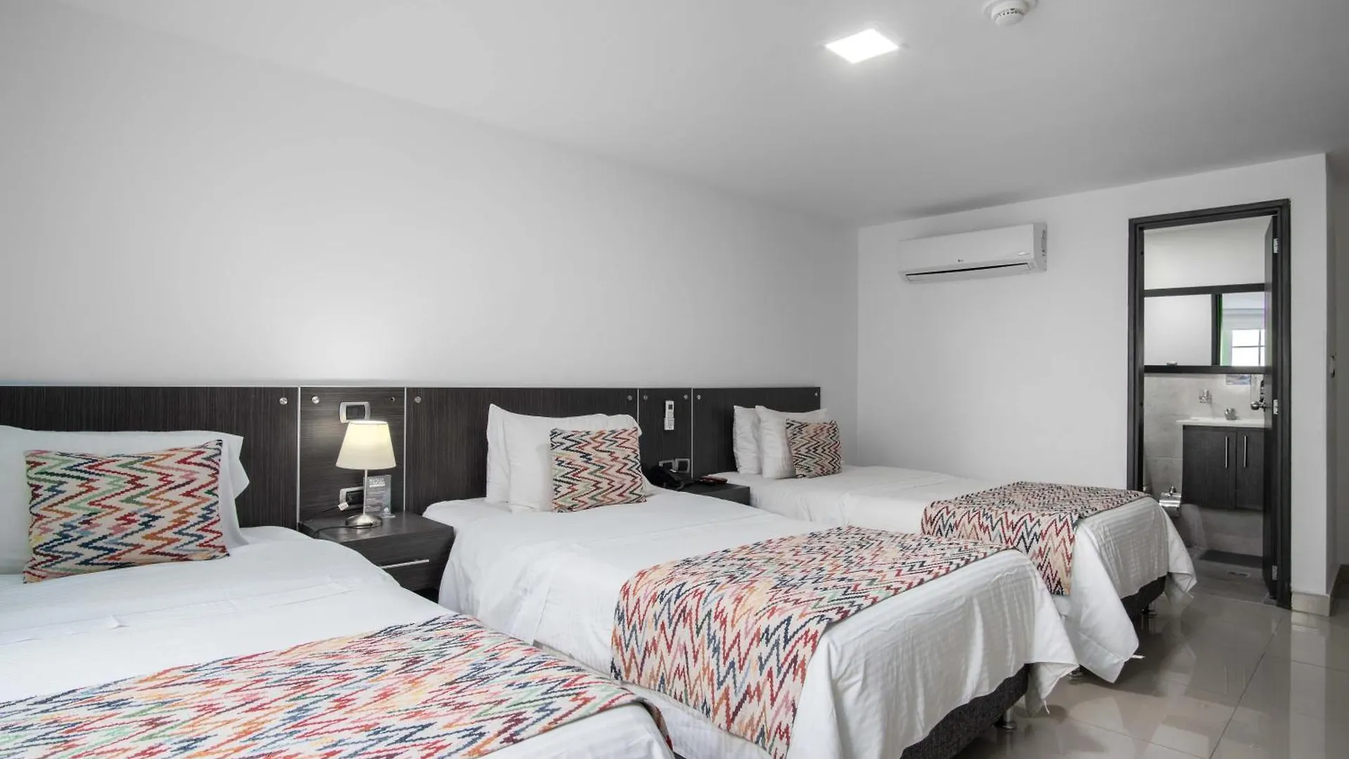 Azor Hotel Cali Versalles